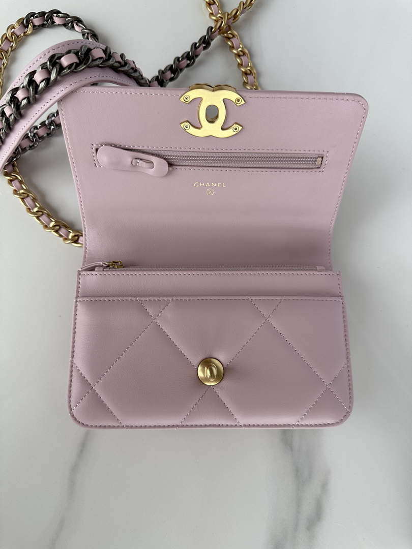 Chanel AP3267 19 Wallet on Chain Woc Shiny Lambskin Pink - Silver - View 6