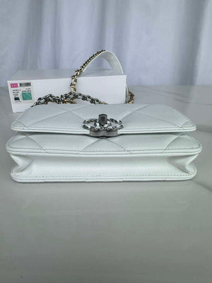 Chanel AP3267 19 Wallet on Chain Woc Shiny Lambskin White - Silver - View 12