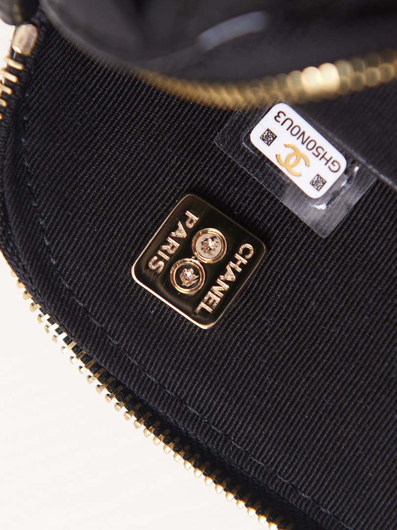 Chanel AP3345 Shell bag Patent Calfskin Black