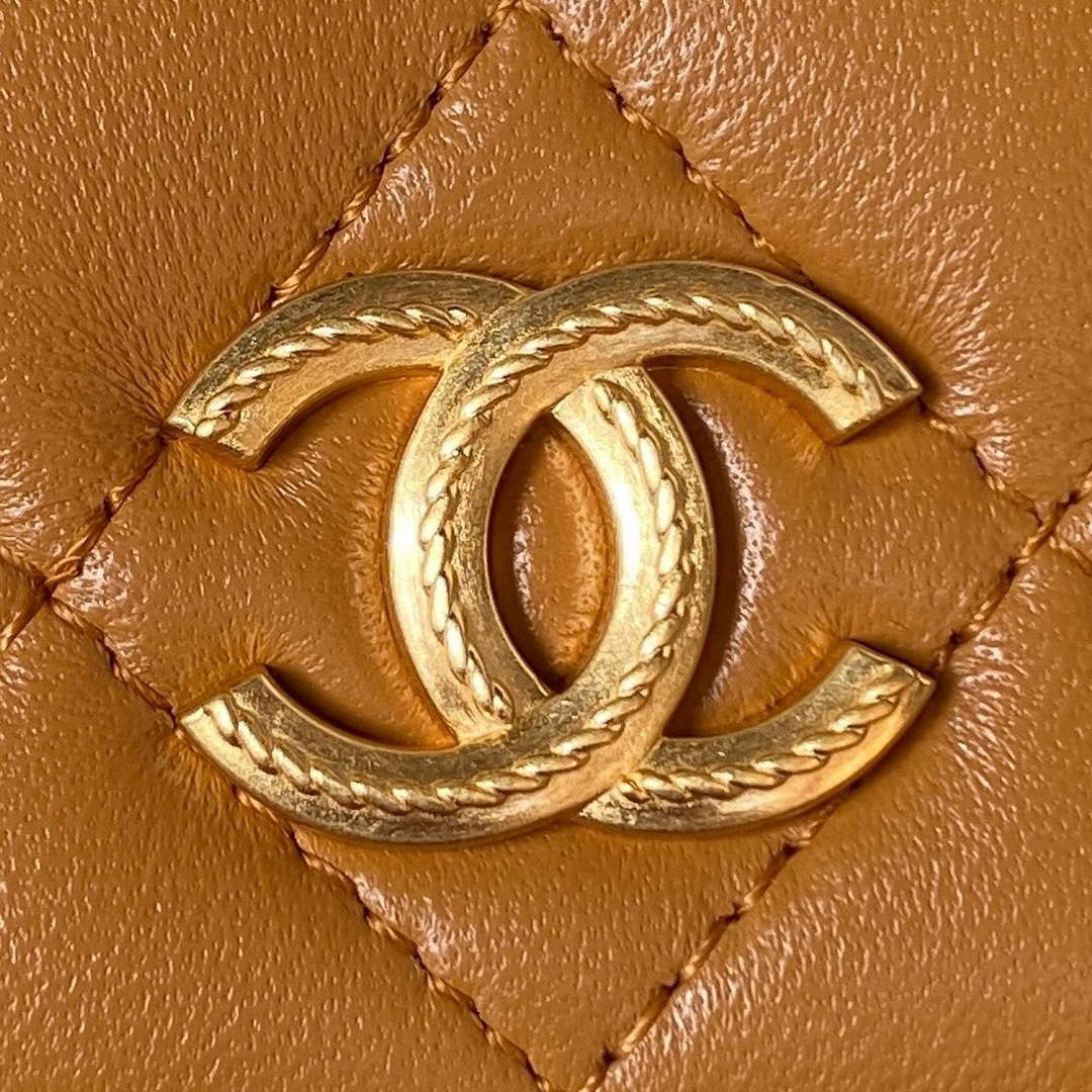Chanel AP3385 Woc Flap Phone Holder With Chain Lambskin Caramel Gold - Default Title - View 3