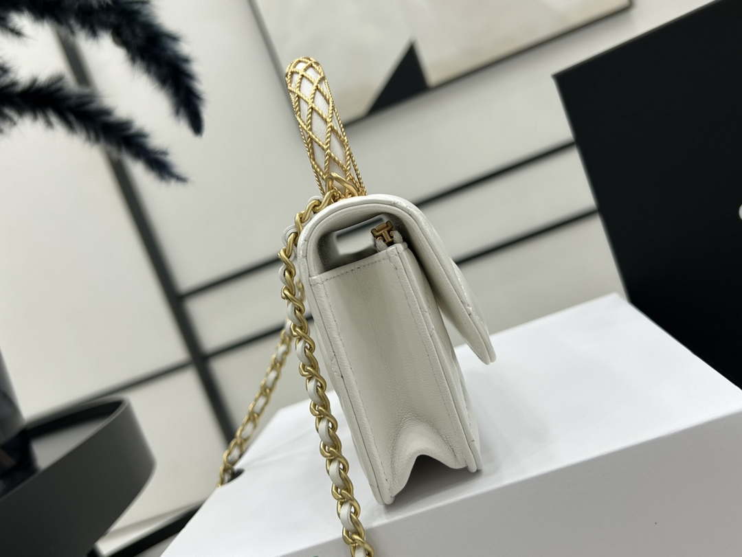 Chanel AP3385 Woc Flap Phone Holder With Chain Lambskin White Gold - Default Title - View 5