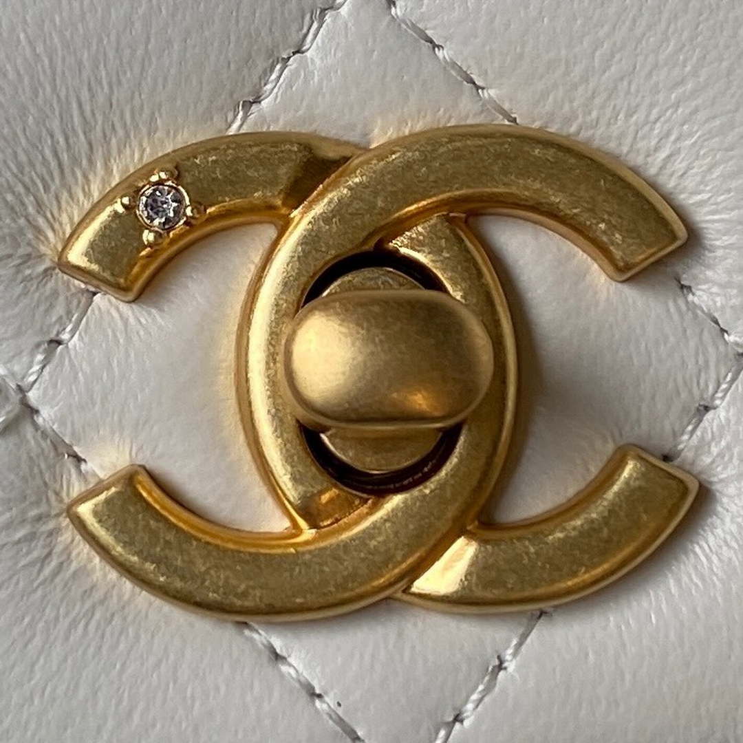 Chanel AP3424 Woc Mini Flap Bag Lambskin White