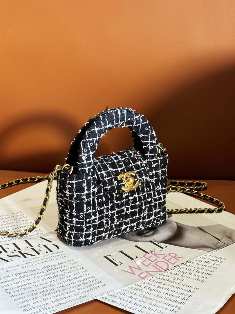 Chanel AP3435 CLUTCH WITH CHAIN Sequin Embroidered Tweed & Gold-Tone Metal Black White & Silver - Default Title - View 3