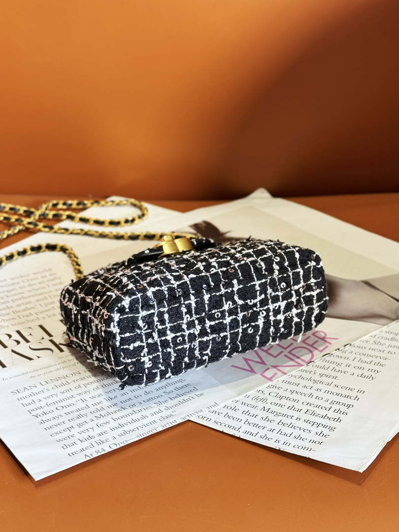 Chanel AP3435 CLUTCH WITH CHAIN Sequin Embroidered Tweed & Gold-Tone Metal Black White & Silver - Default Title - View 5