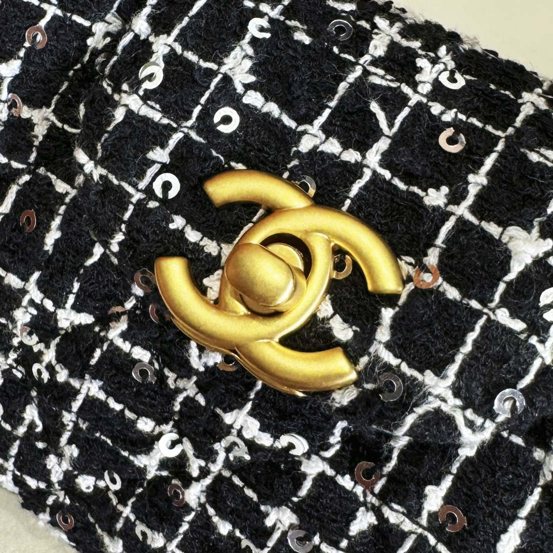 Chanel AP3435 CLUTCH WITH CHAIN Sequin Embroidered Tweed & Gold-Tone Metal Black White & Silver - Default Title - View 8