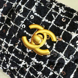 Chanel AP3435 CLUTCH WITH CHAIN Sequin Embroidered Tweed & Gold-Tone Metal Black White & Silver - Default Title - View 8