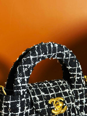 Chanel AP3435 CLUTCH WITH CHAIN Sequin Embroidered Tweed & Gold-Tone Metal Black White & Silver - Default Title - View 9