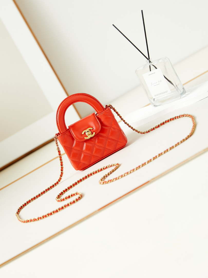 Chanel AP3435 Shiny Aged calfskin & gold-tone metal Orange Red - Default Title - View 1