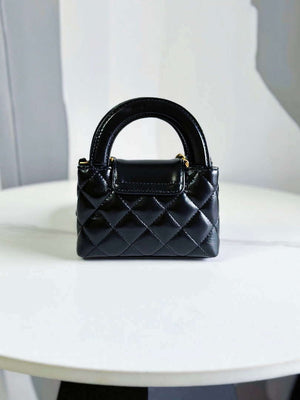 Chanel AP3435 Shiny aged calfskin & gold-tone metal Black - Default Title - View 2