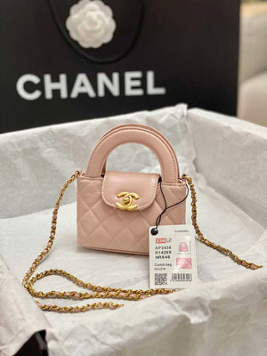 Chanel AP3435 Shiny aged calfskin & gold-tone metal Pink - Default Title - View 1