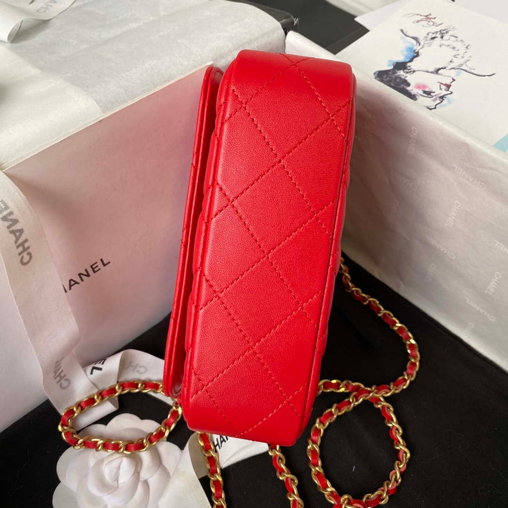 Chanel AP3484 CLUTCH WITH CHAIN Shiny Lambskin & Gold-Tone Metal Red