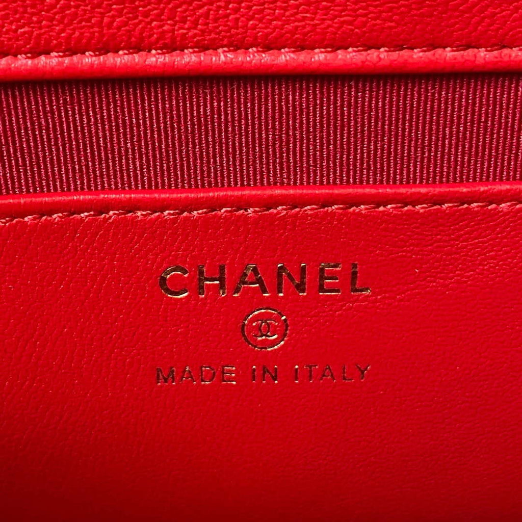 Chanel AP3484 CLUTCH WITH CHAIN Shiny Lambskin & Gold-Tone Metal Red