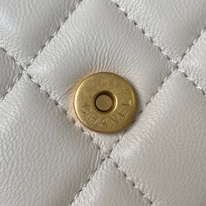 Chanel AP3484 CLUTCH WITH CHAIN Shiny Lambskin & Gold-Tone Metal White - Default Title - View 6
