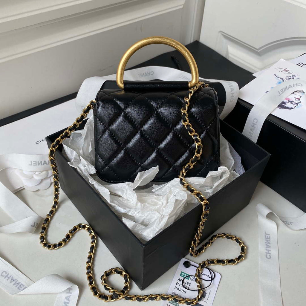 Chanel AP3485 Clutch With Chain Shiny Lambskin & Gold-Tone Metal Black