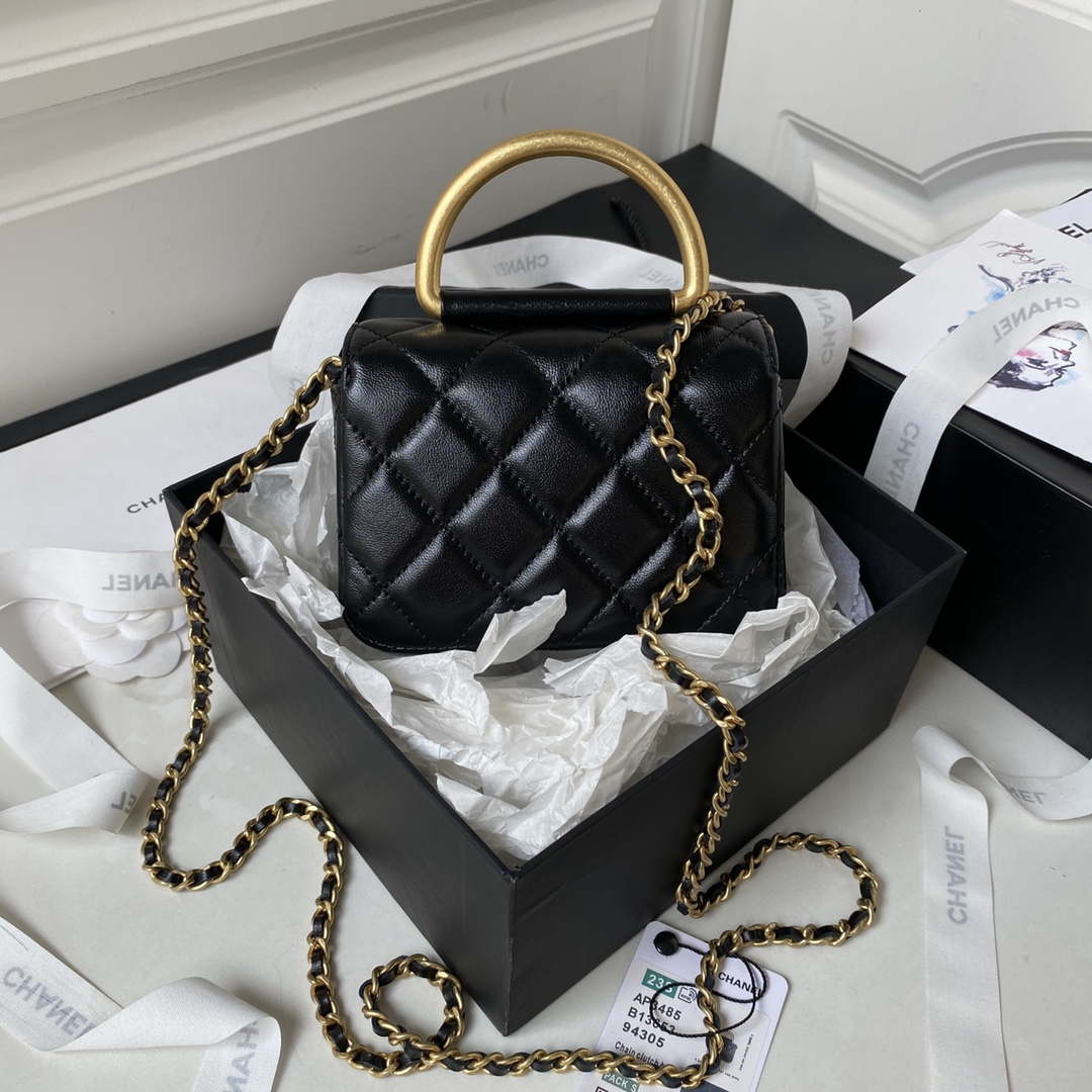 Chanel AP3485 Clutch With Chain Shiny Lambskin & Gold-Tone Metal Black