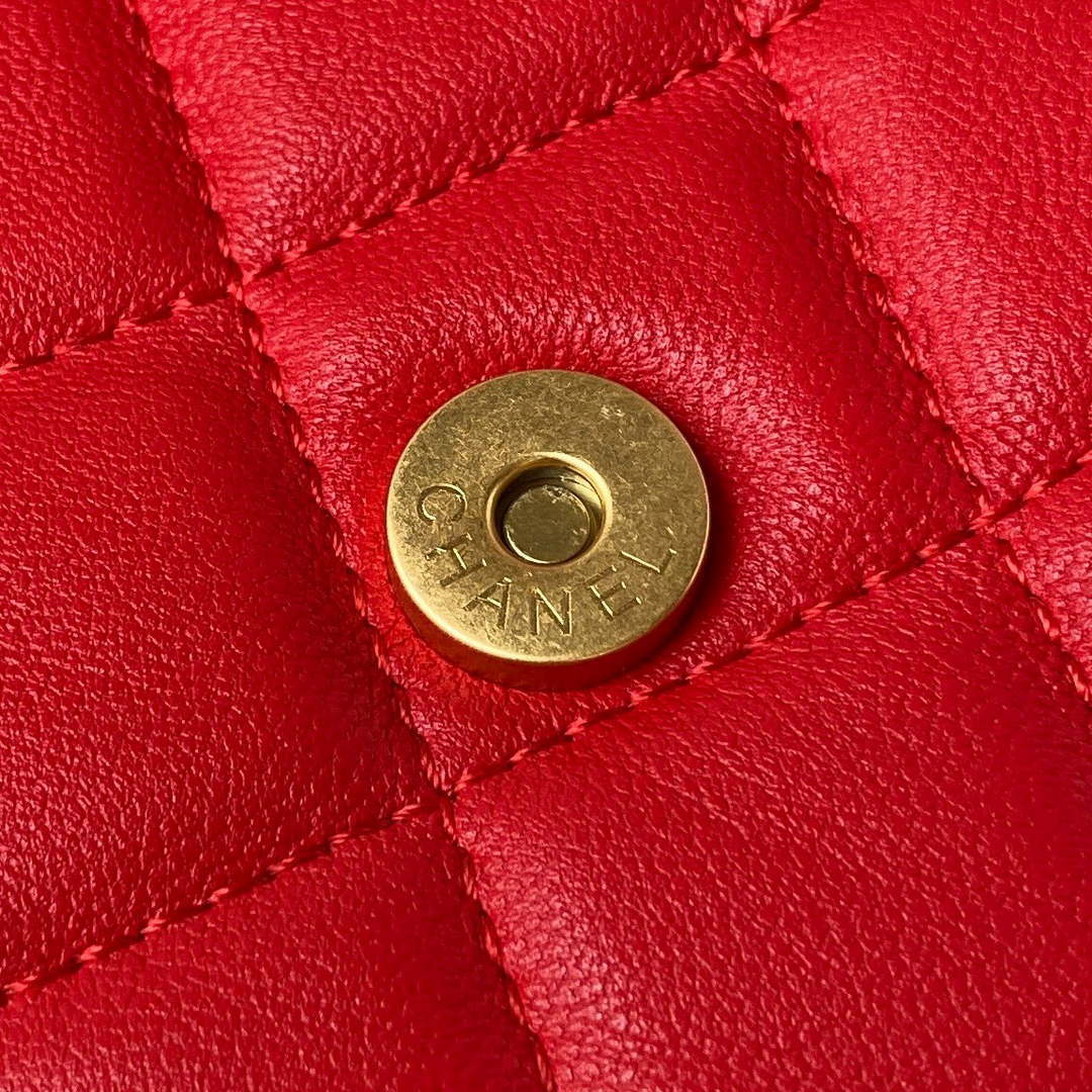Chanel AP3485 Clutch With Chain Shiny Lambskin & Gold-Tone Metal Red - Default Title - View 9