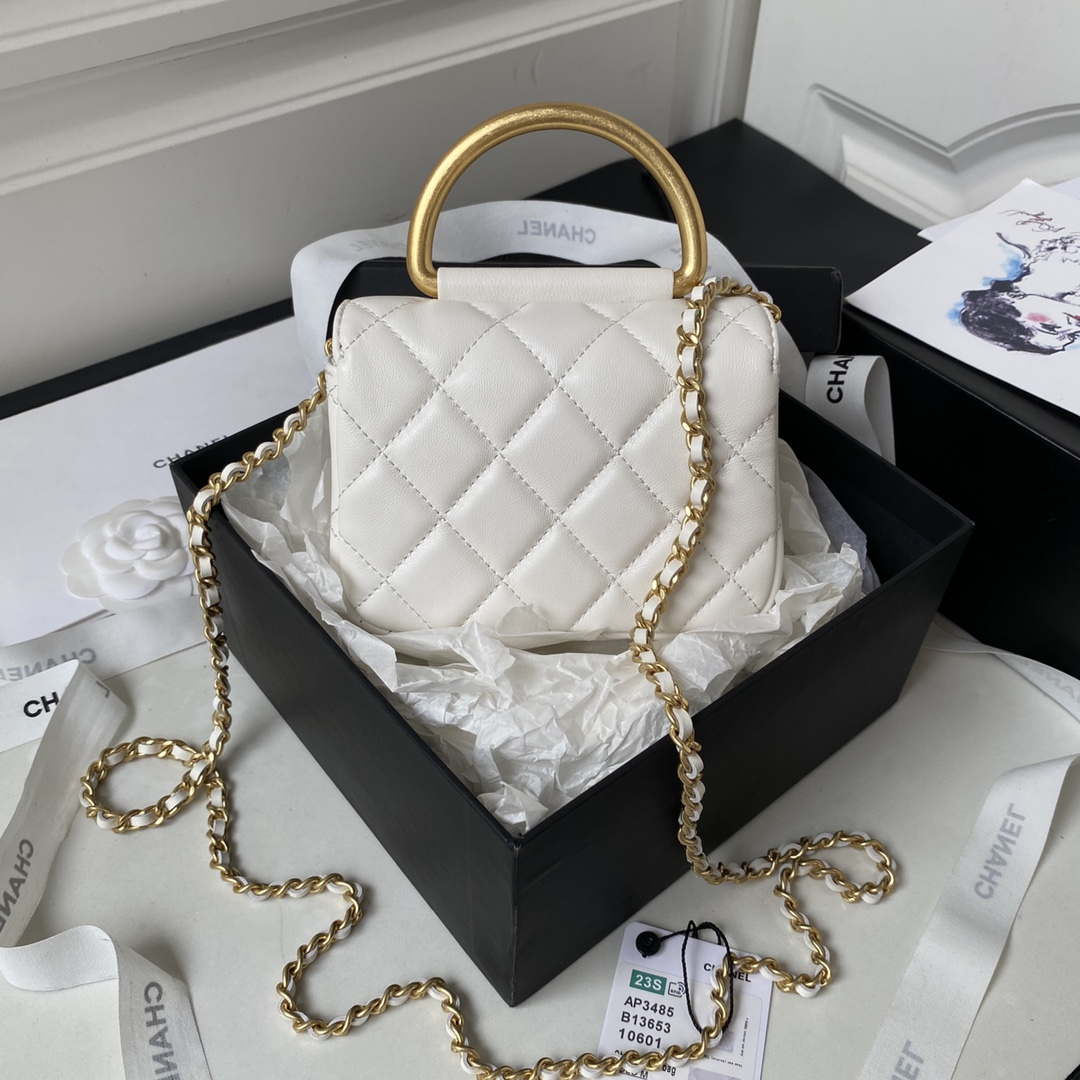 Chanel AP3485 Clutch With Chain Shiny Lambskin & Gold-Tone Metal White