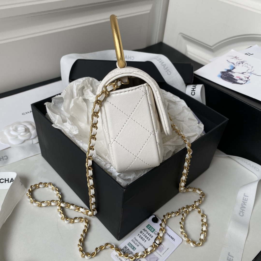 Chanel AP3485 Clutch With Chain Shiny Lambskin & Gold-Tone Metal White - Default Title - View 5