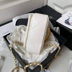 Chanel AP3485 Clutch With Chain Shiny Lambskin & Gold-Tone Metal White - Default Title - View 6