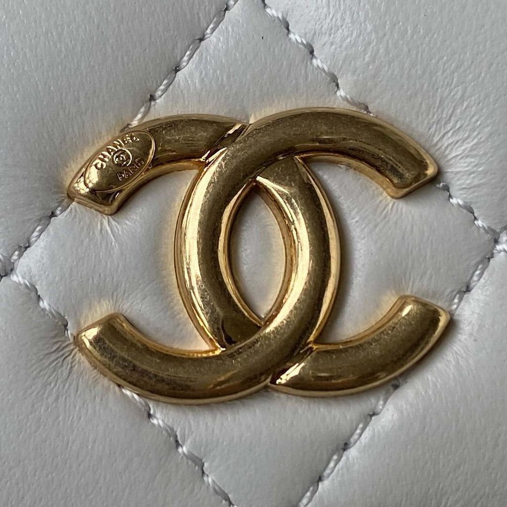 Chanel AP3513 Woc Clutch With Chain lambskin Imitation Pearls Enamel & Gold White