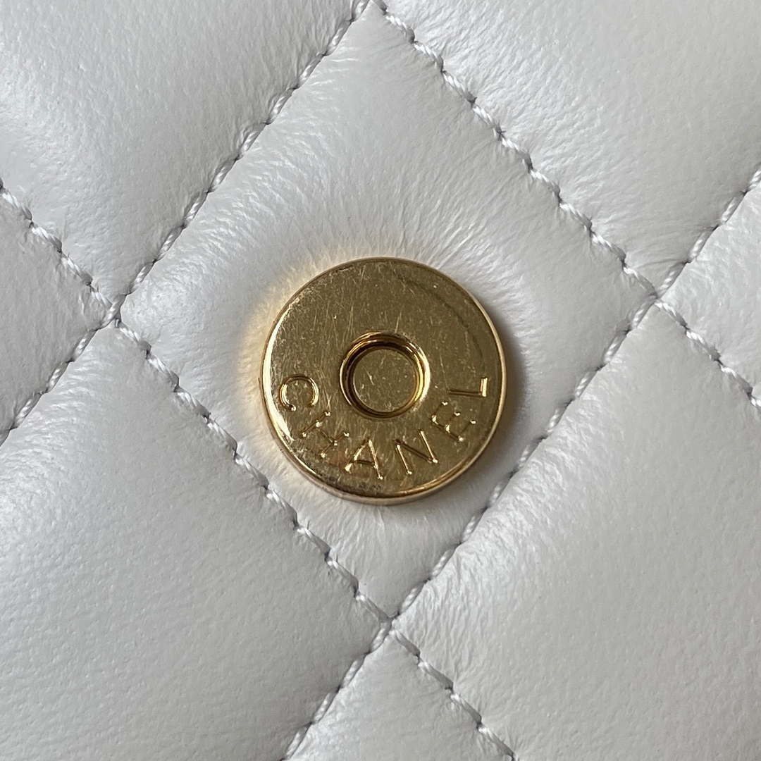 Chanel AP3513 Woc Clutch With Chain lambskin Imitation Pearls Enamel & Gold White - Default Title - View 9