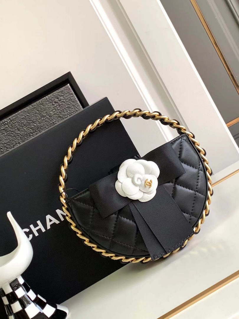 Chanel AP3584 Pouch Mixed Fibers Calfskin & Gold-Tone Metal Black - Default Title - View 1