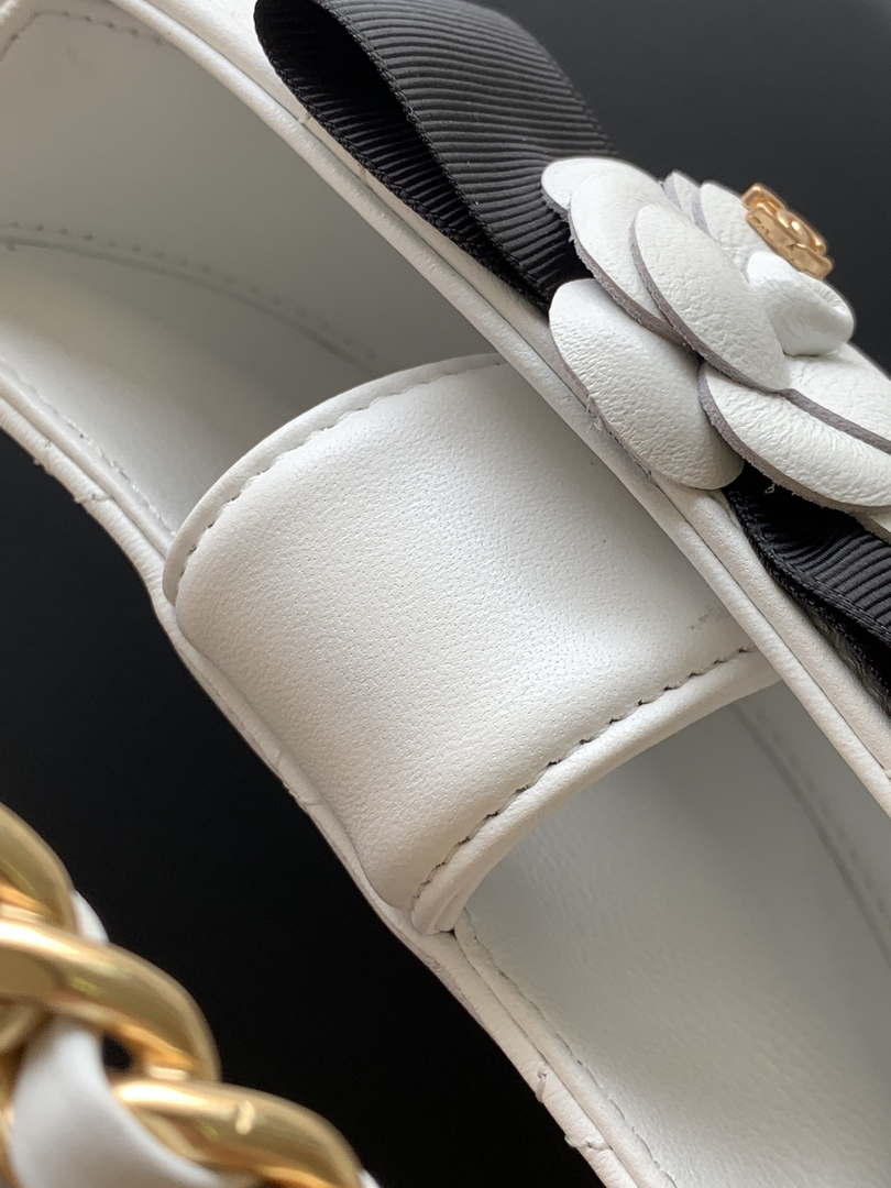 Chanel AP3584 Pouch Mixed Fibers Calfskin & Gold-Tone Metal White