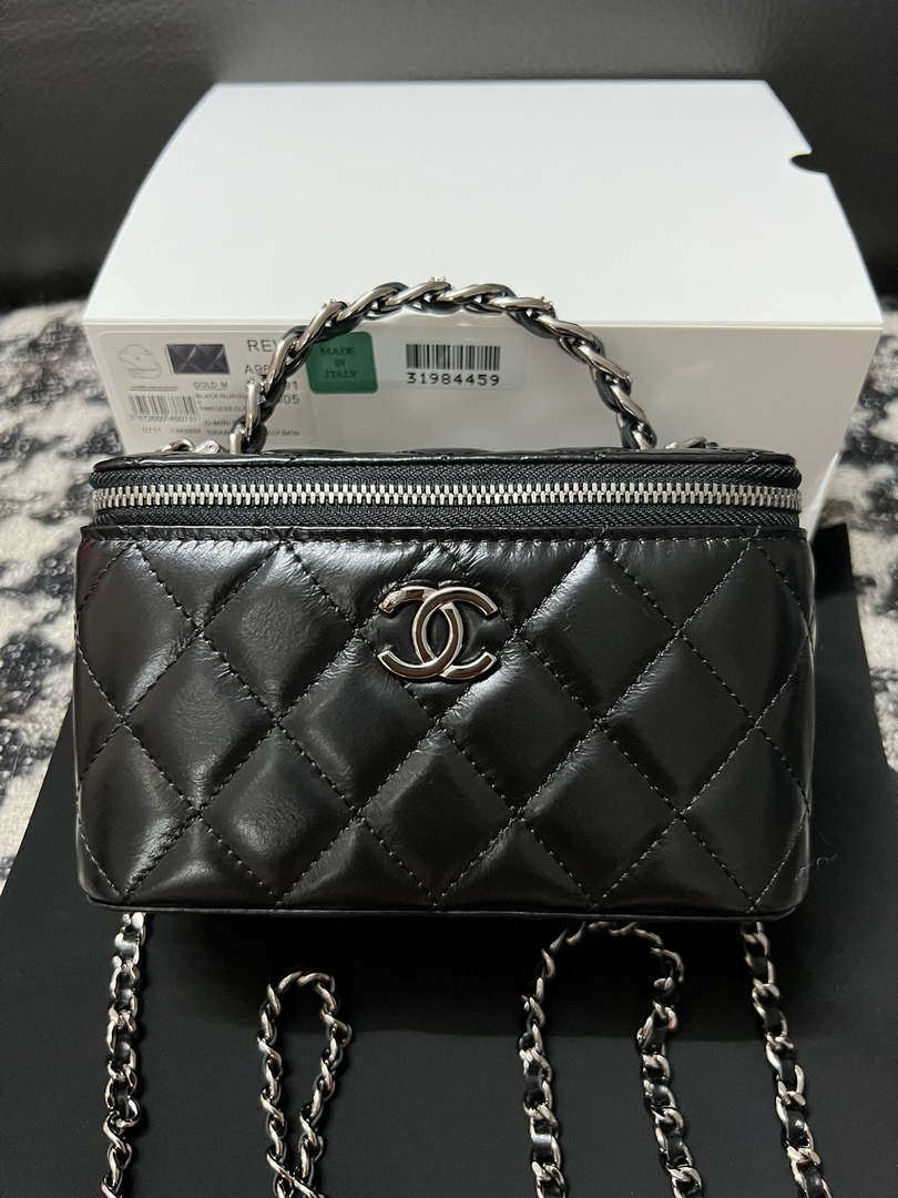 Chanel AP3593 Shiny Crumpled Calfskin Strass & Ruthenium-Finish Metal Black