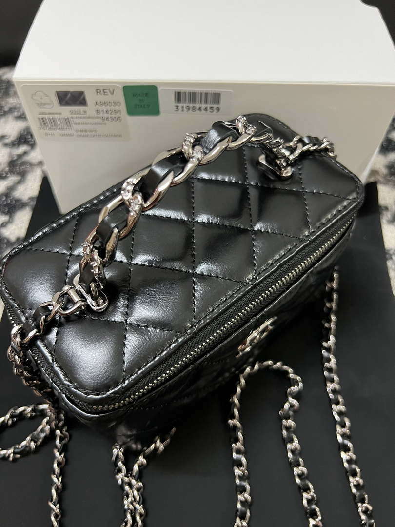 Chanel AP3593 Shiny Crumpled Calfskin Strass & Ruthenium-Finish Metal Black