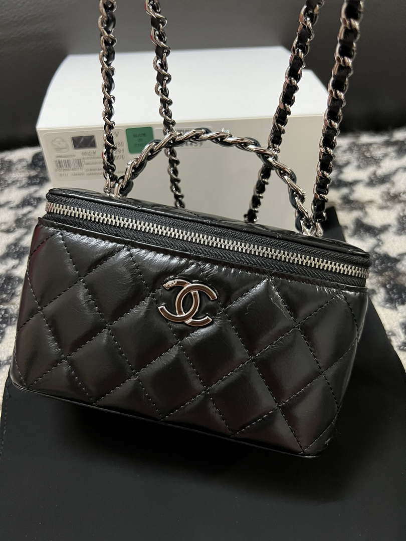 Chanel AP3593 Shiny Crumpled Calfskin Strass & Ruthenium-Finish Metal Black