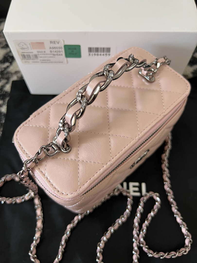 Chanel AP3593 Shiny Crumpled Calfskin Strass & Ruthenium-Finish Metal Pink - Default Title - View 2