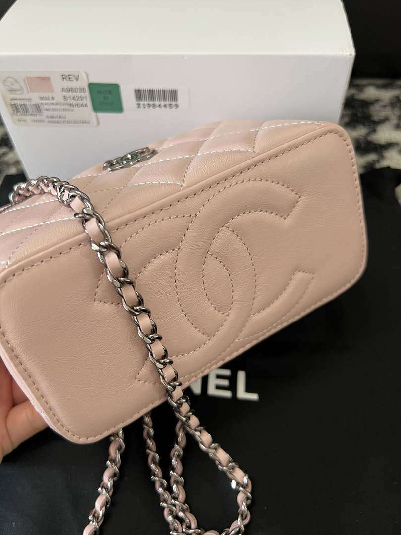 Chanel AP3593 Shiny Crumpled Calfskin Strass & Ruthenium-Finish Metal Pink