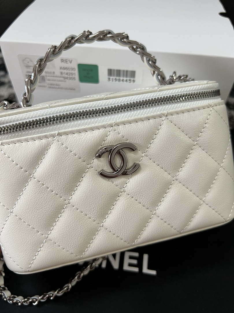 Chanel AP3593 Shiny Crumpled Calfskin Strass & Ruthenium-Finish Metal White - Default Title - View 7