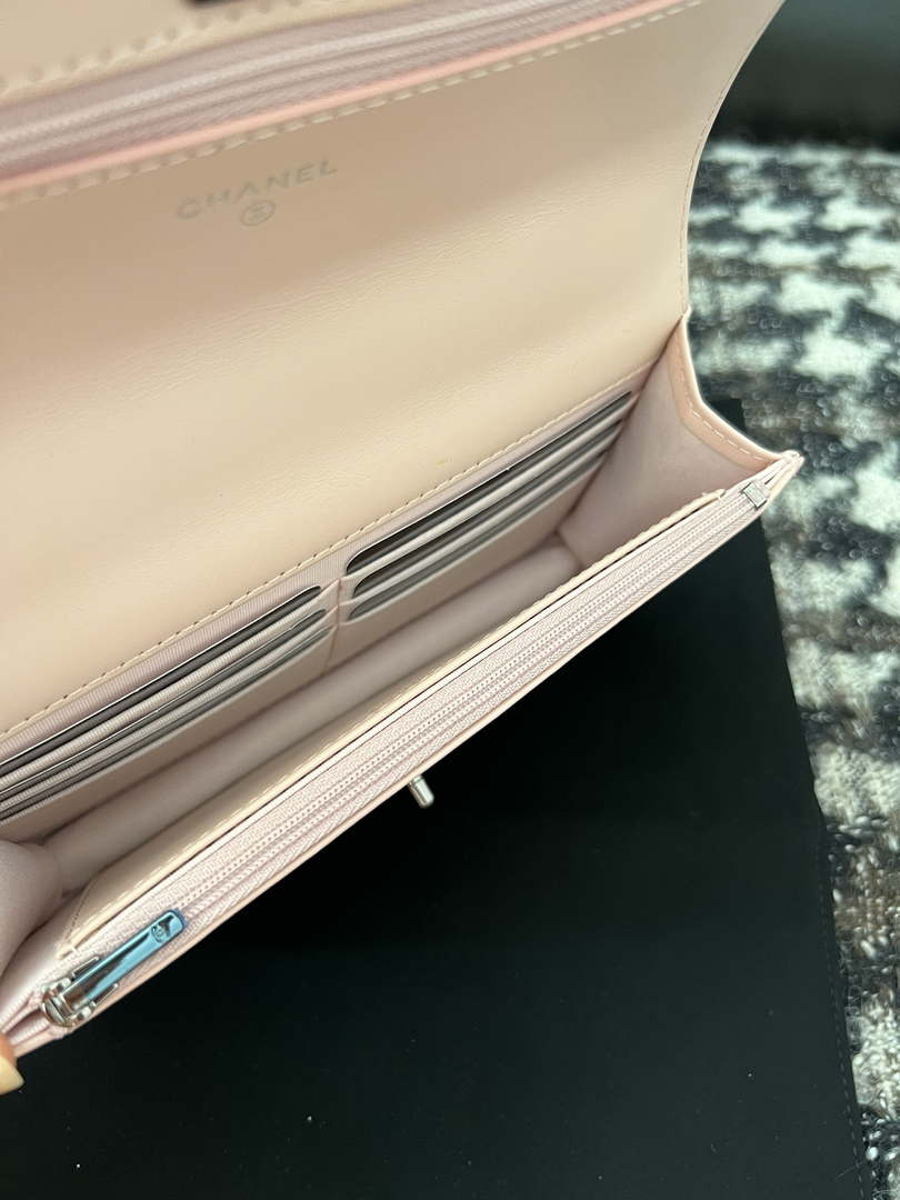 Chanel AP3645 Woc Wallet on Chain Pink Shiny Crumpled Calfskin Strass & Ruthenium Finish Metal