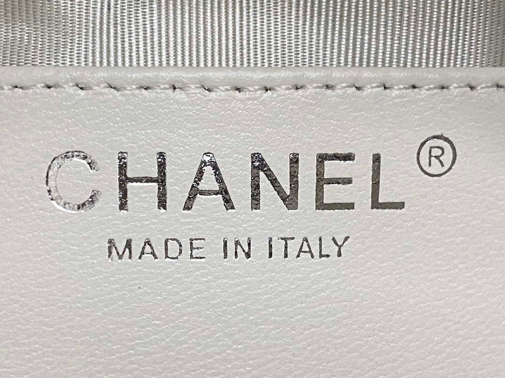 Chanel AP3656 Small Shopping Bag Shiny Lambskin & Gold-Tone Metal White