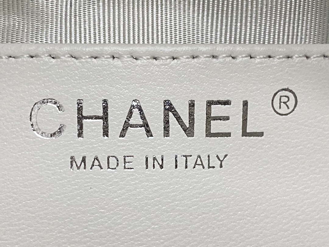 Chanel AP3656 Small Shopping Bag Shiny Lambskin & Gold-Tone Metal White - Default Title - View 10