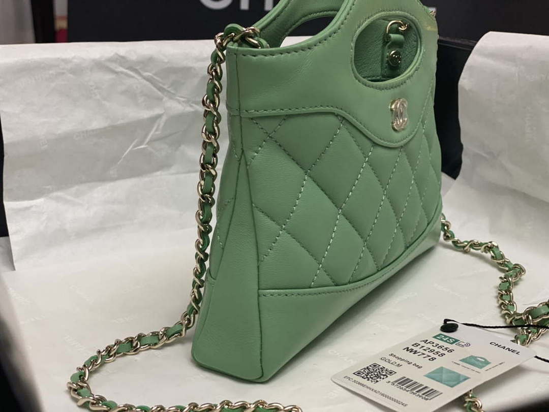 Chanel AP3656 Small Shopping Bag Shiny Lambskin & Gold-Tone Metal Green - Default Title - View 4