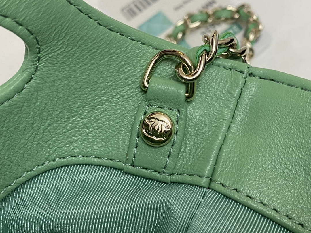 Chanel AP3656 Small Shopping Bag Shiny Lambskin & Gold-Tone Metal Green