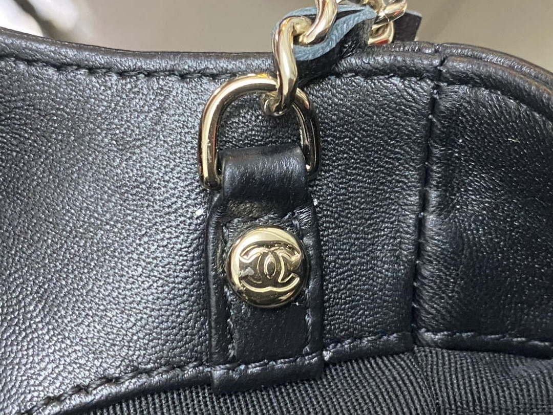 Chanel AP3656 Small Shopping Bag Shiny Lambskin & Gold-Tone Metal Black - Default Title - View 7