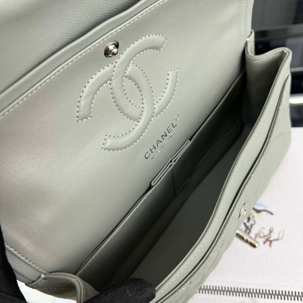 Chanel A01112 Flap Classic 11.12 Handbag Grained Calfskin & Silver-Tone Metal Gray