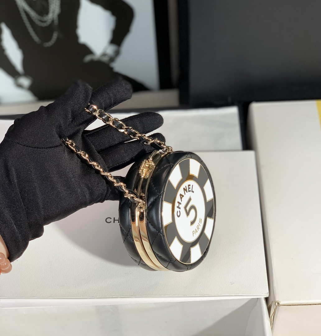 Chanel Ap3704 Clutch  With Chain Lambskin Enamel & Gold-Tone Metal Black & White - Default Title - View 3