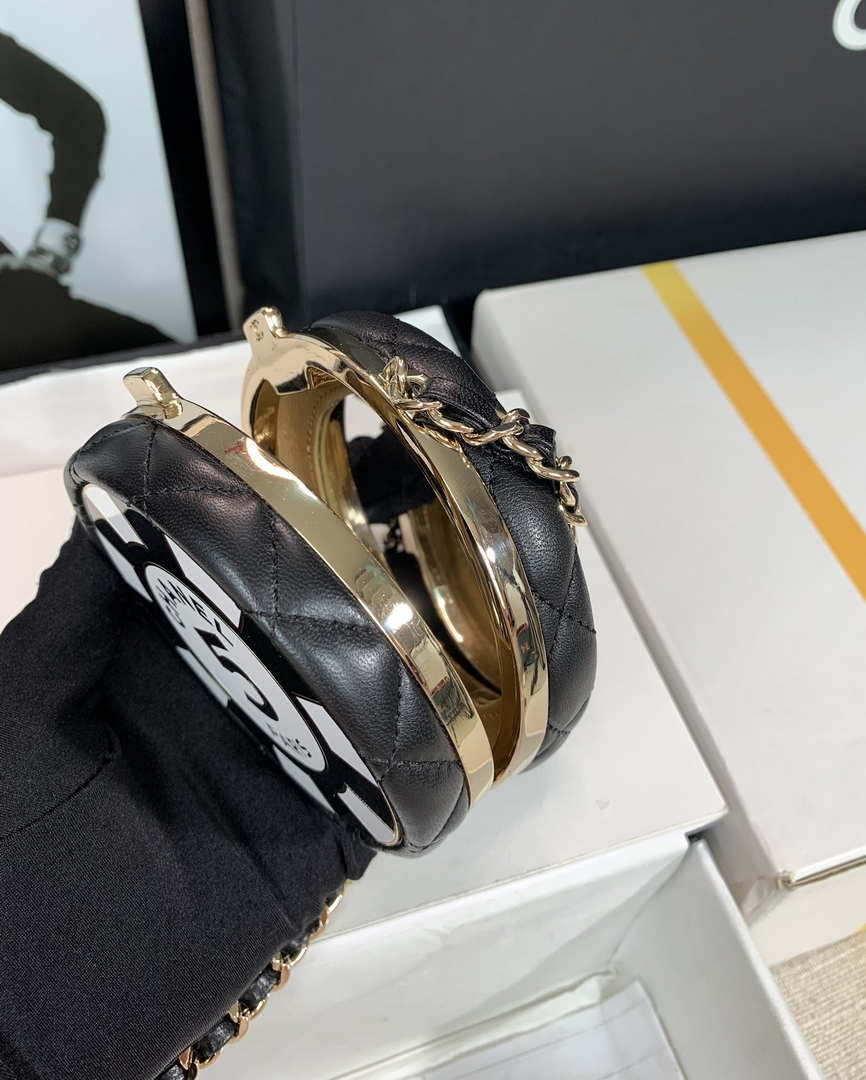 Chanel Ap3704 Clutch  With Chain Lambskin Enamel & Gold-Tone Metal Black & White - Default Title - View 6
