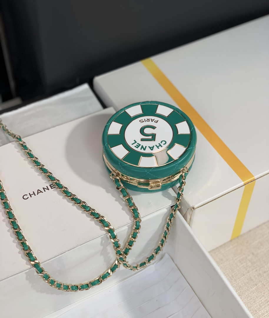 Chanel Ap3704 Clutch  With Chain Lambskin Enamel & Gold-Tone Metal Green & White