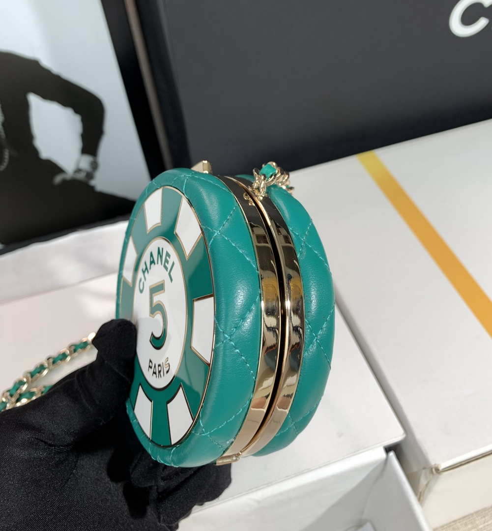 Chanel Ap3704 Clutch  With Chain Lambskin Enamel & Gold-Tone Metal Green & White