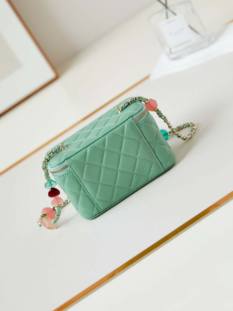 Chanel AP3784 Clutch With Chain Lambskin Vanity Box bag with Enamel buckle AP3231 Green - Default Title - View 5