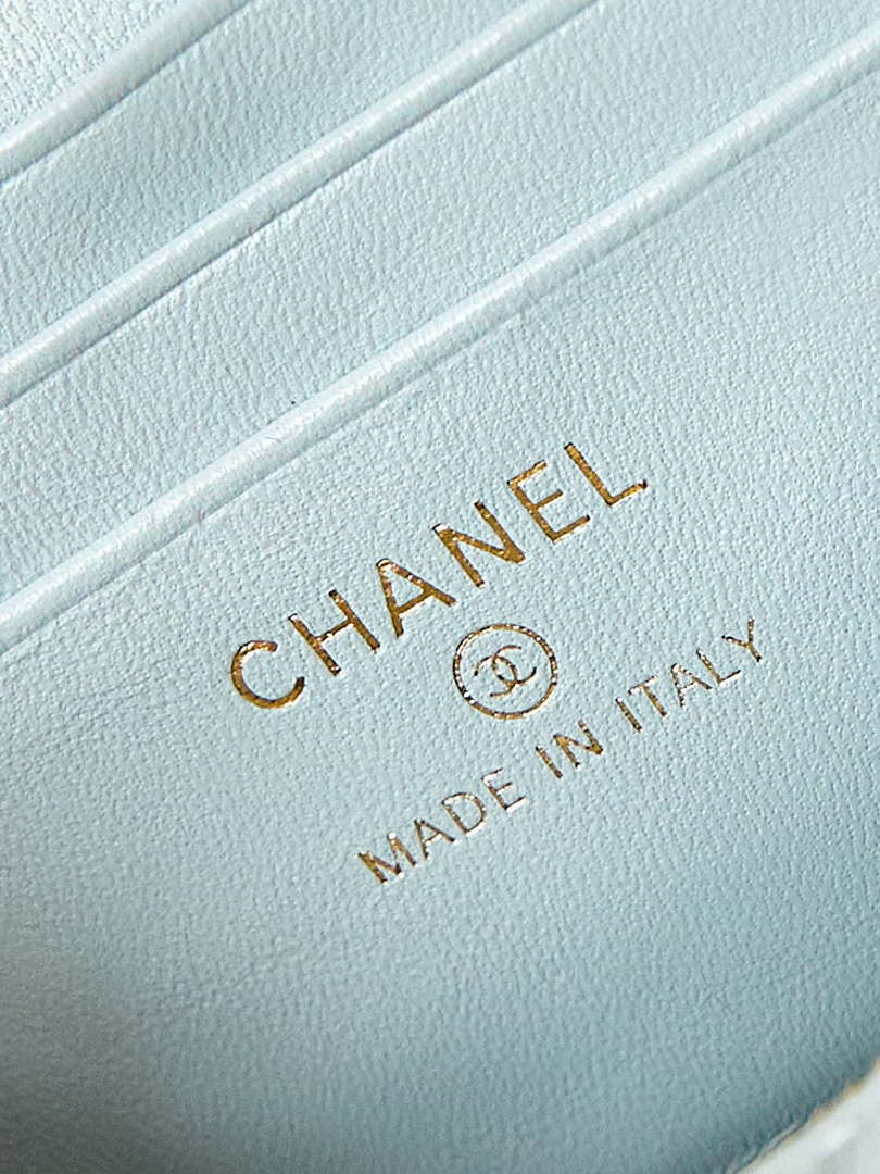 Chanel AP3784 Clutch With Chain Lambskin Vanity Box bag with Enamel buckle AP3231 Light Blue
