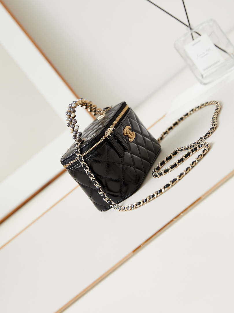 Chanel AP3804 Clutch Lambskin Vanity Box bag With Pearl handle Black - Default Title - View 3
