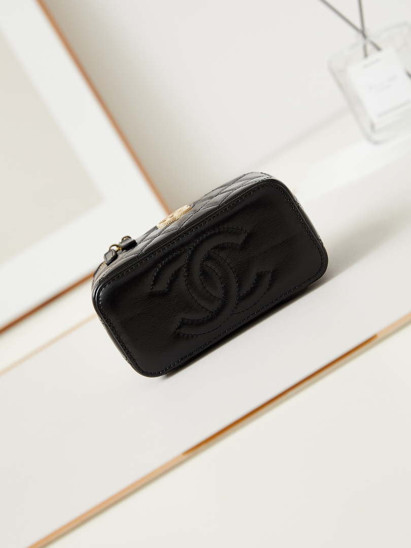 Chanel AP3804 Clutch Lambskin Vanity Box bag With Pearl handle Black