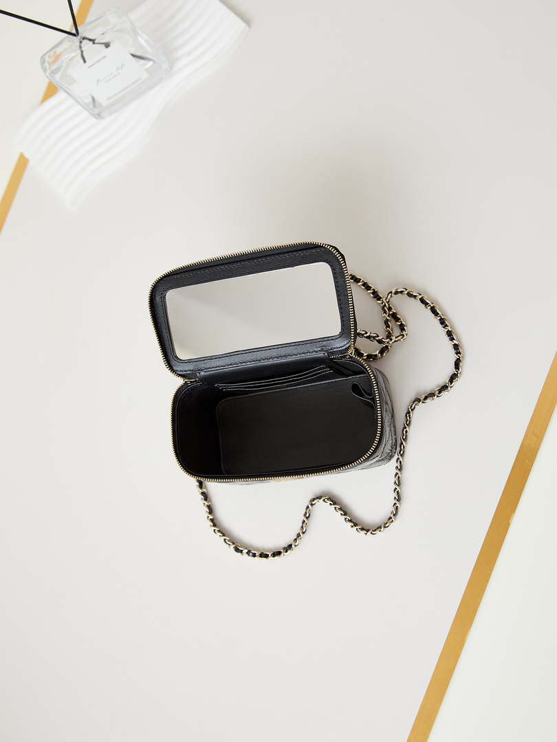 Chanel AP3804 Clutch Lambskin Vanity Box bag With Pearl handle Black