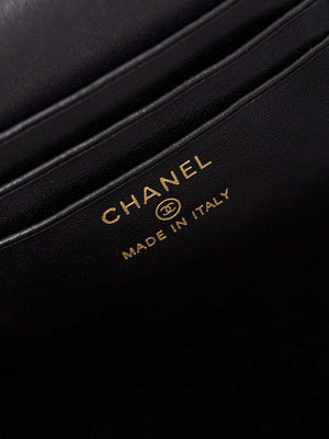 Chanel AP3804 Clutch Lambskin Vanity Box bag With Pearl handle Black - Default Title - View 9